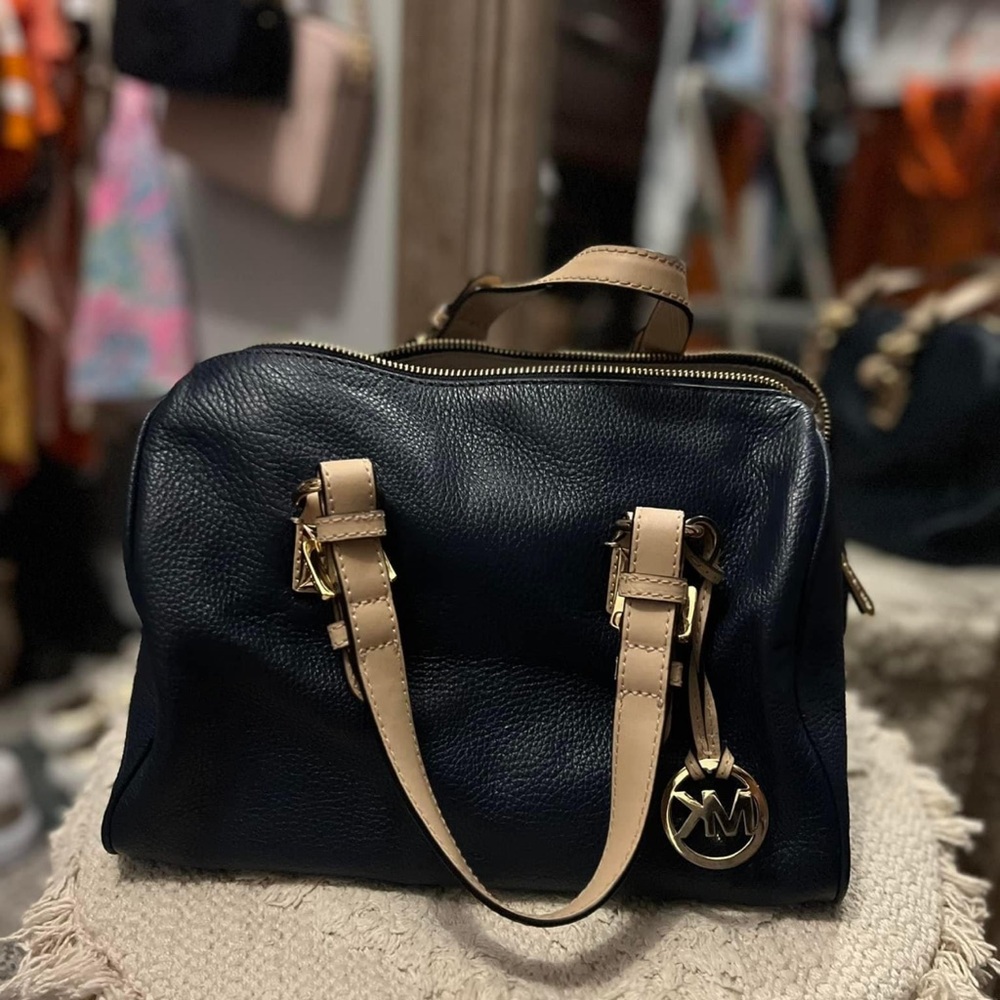 Brand new Michael Kors navy purse